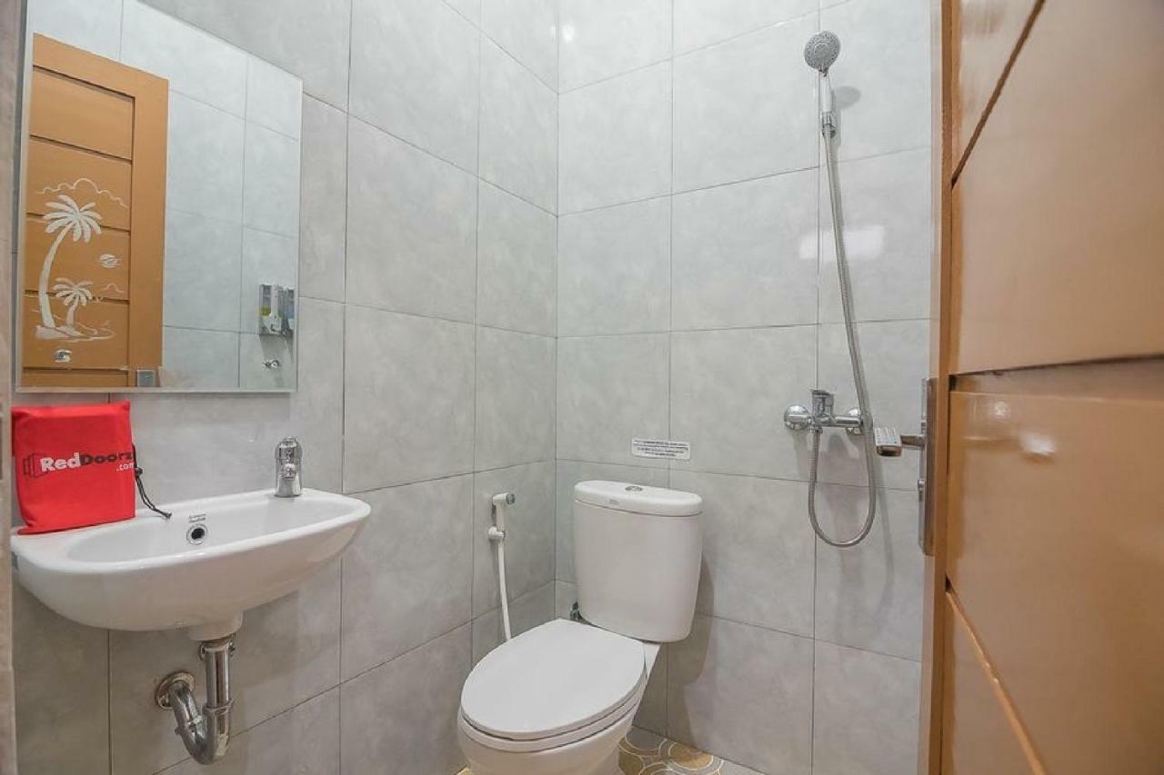 Reddoorz Plus Near Syamsudin Noor Airport 3 Banjarbaru Zewnętrze zdjęcie